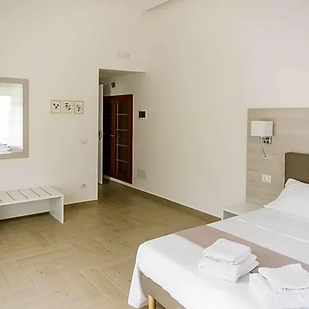 Le Stanze Della Regina Bed & Breakfast 4*
